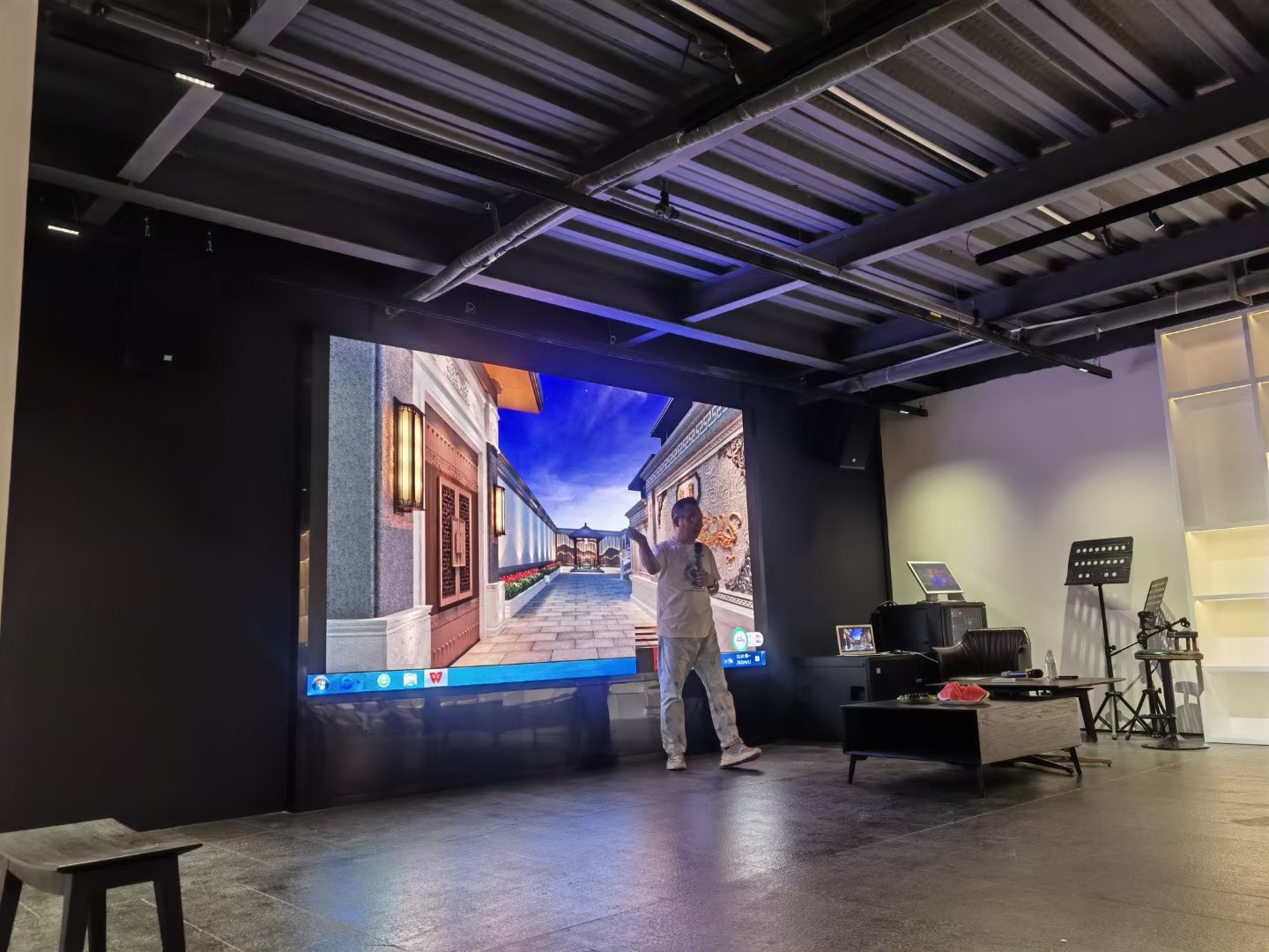 1738983995749263.jpg 1738983995749263.jpg